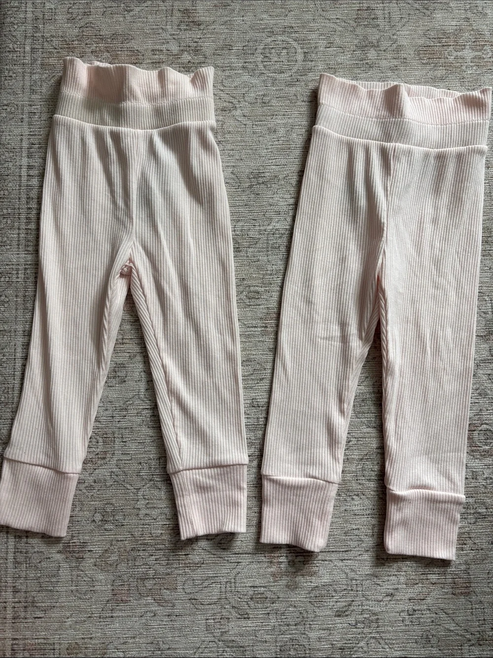 Baby GAP Light Pink Ribbed Kids Leggings Lot of 2 size: 18-24 months